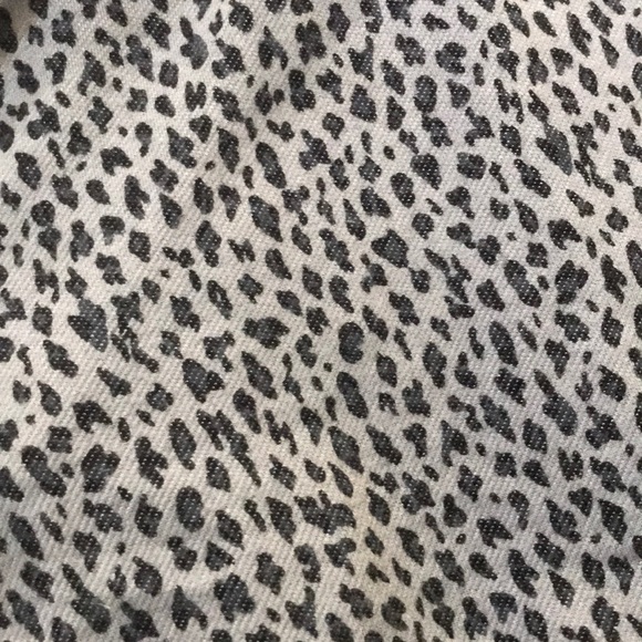 Black and Gray Leopard Print Leggings - Picture 2 of 3
